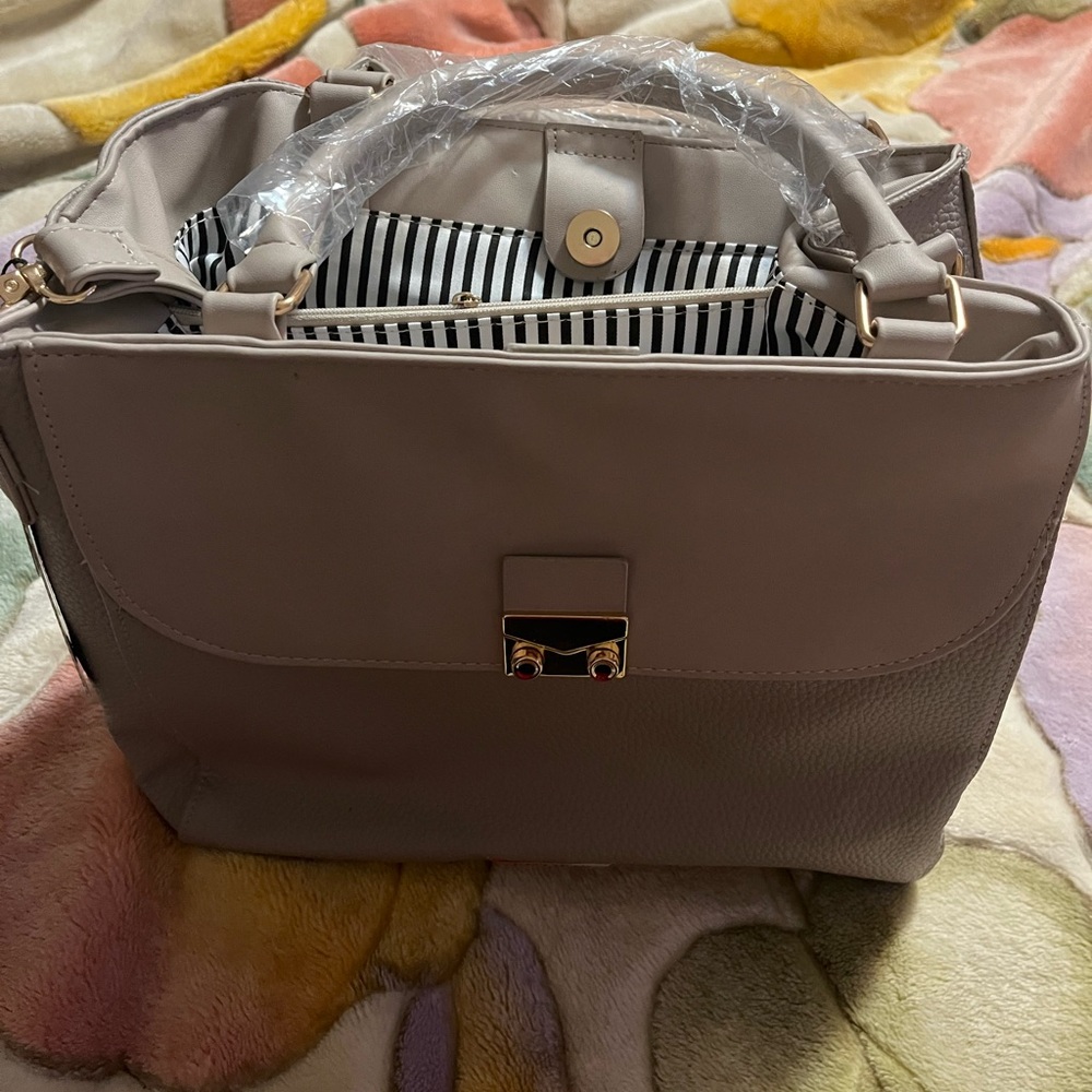 Women’s crossbody handbag